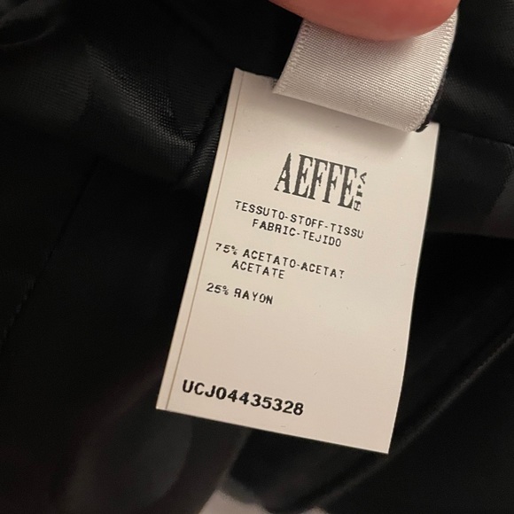 Emanuel Ungaro
Leather-Trimmed Ruffled Dress
Size: MIUS8, FR40 color Black - Picture 6 of 9